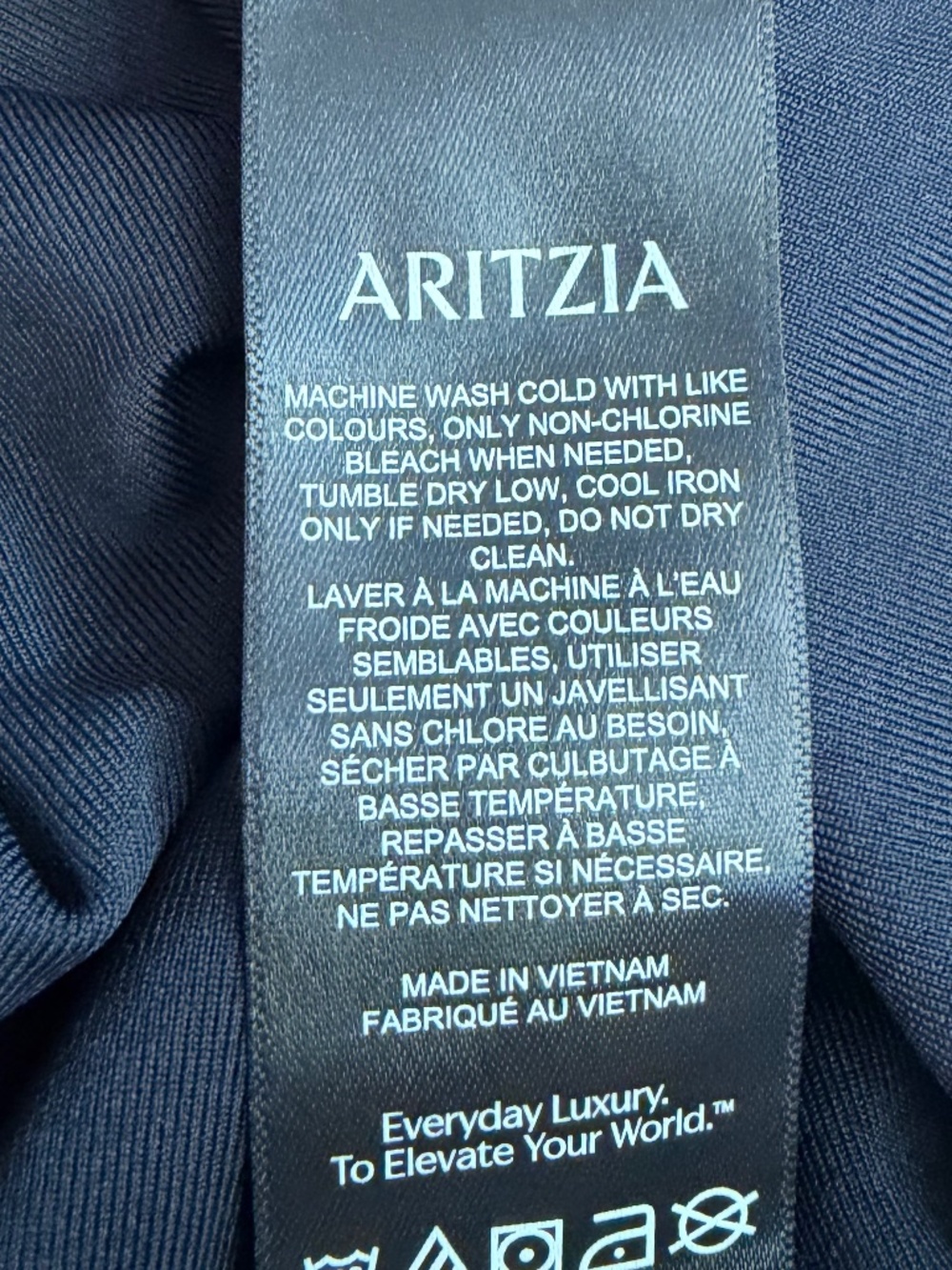 Aritzia Contour Twist Off-Shoulder Top Black Size M - Picture 6 of 6